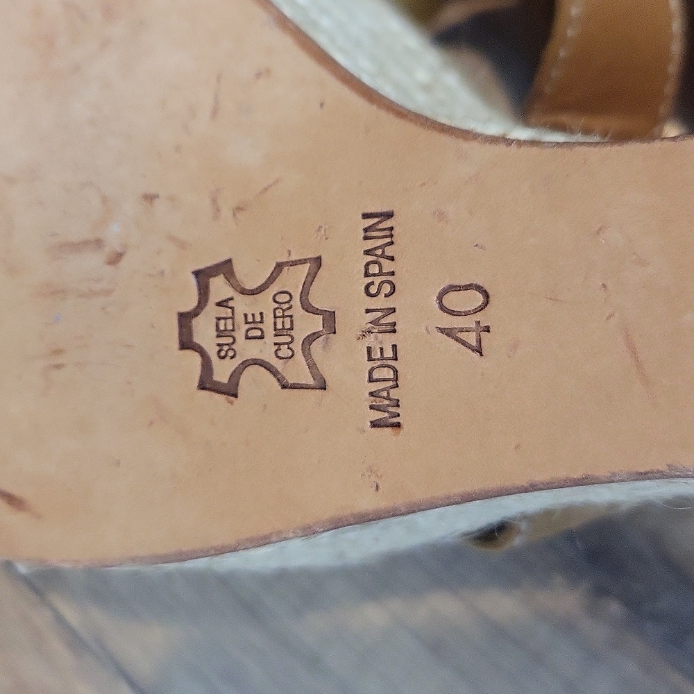 BETTYE MULLER made in Spain Camel Leather Upper Slip-On 4" Platform Sandals - Picture 10 of 13